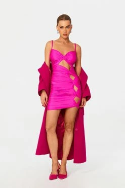 SOLADO Plunging Neck Cut Out Twist Detail Mini Dress -Solado Sales Shop 1.20 0DM 1928 1800x1800