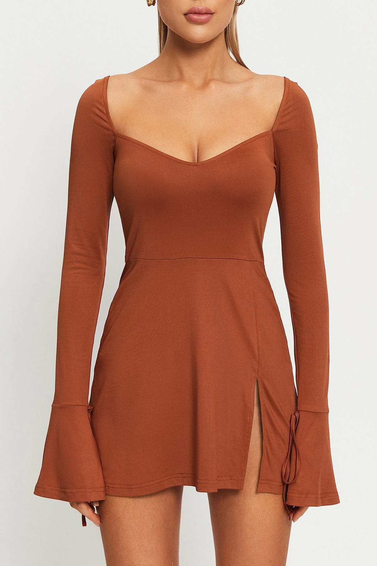 SOLADO Plunging Neck Split Hem Long Sleeve Mini Dress 6 SOLADO Plunging Neck Split Hem Long Sleeve Mini Dress - Image 6