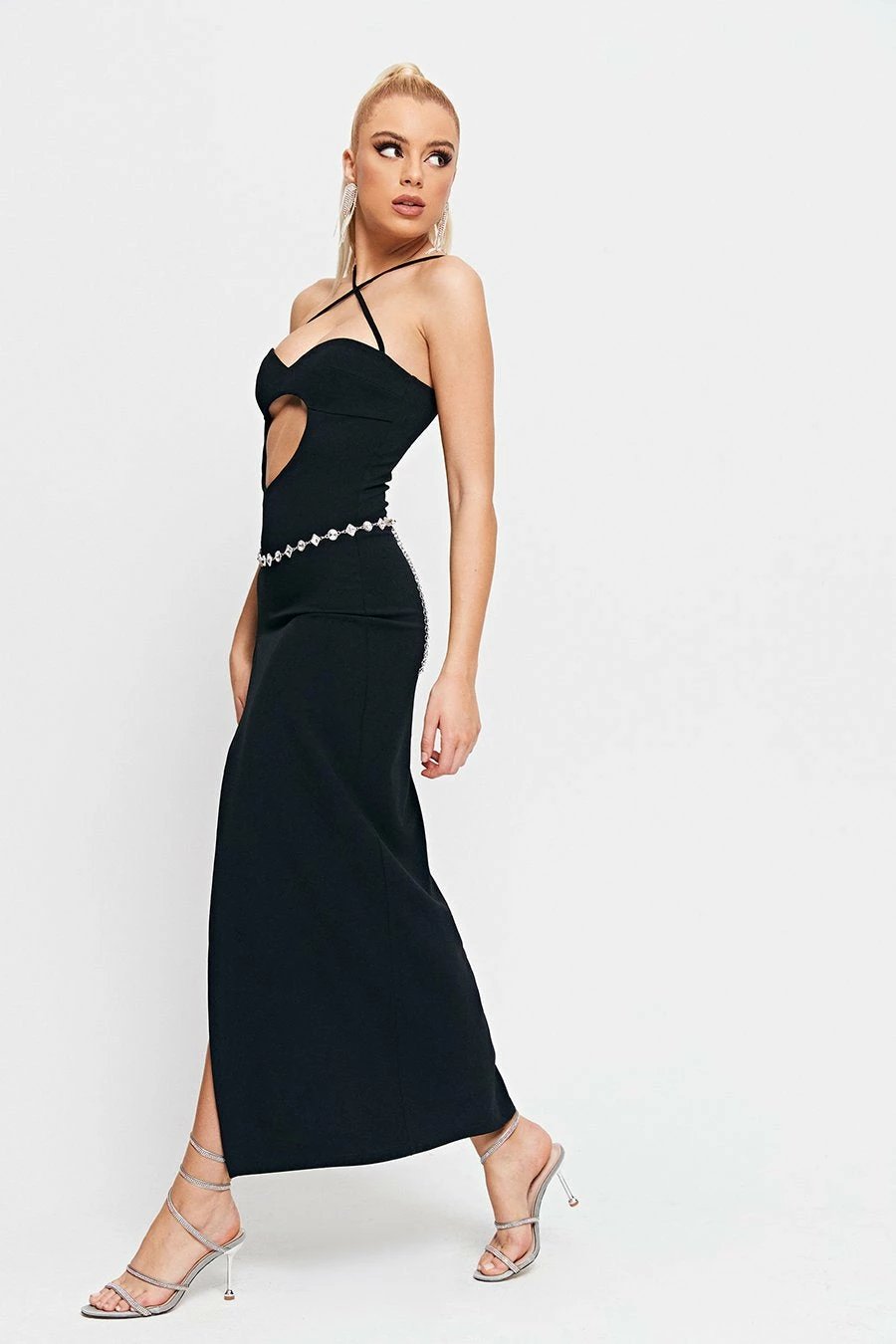 SOLADO Halter Neck Cut Out Split Hem Maxi Dress Without Waist Chain 3 SOLADO Halter Neck Cut Out Split Hem Maxi Dress Without Waist Chain - Image 3