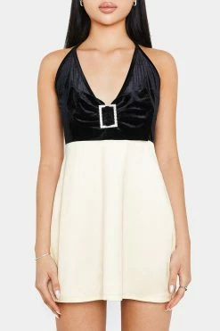 SOLADO Colorblock Velvet Splicing Bow Decor Mini Dress 12 SOLADO Colorblock Velvet Splicing Bow Decor Mini Dress -Solado Sales Shop jpeg 19f7c260 9a8a 4a51 a89d 32fc35f85bbb 1800x1800