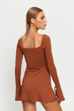 SOLADO Plunging Neck Split Hem Long Sleeve Mini Dress 9 SOLADO Plunging Neck Split Hem Long Sleeve Mini Dress -Solado Sales Shop jpeg 1d5ac8f0 2fb9 4afb 9e53 d35271d4093e 1800x1800