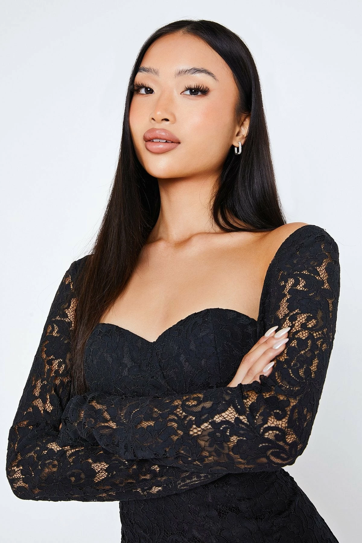 SOLADO Sweetheart Lace Splicing Long Sleeve Midi Dress 5 SOLADO Sweetheart Lace Splicing Long Sleeve Midi Dress - Image 5