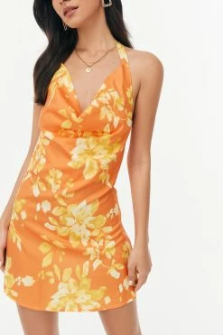 Solado Floral Print Plunging Neck Backless Mini Dress -Solado Sales Shop jpeg 32d3dfc7 7dda 4e5b b21b 2e96264eaa17 1800x1800
