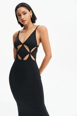 Solado Solid Backless Cut Out Maxi Dress 9 Solado Solid Backless Cut Out Maxi Dress -Solado Sales Shop jpeg 4ef84859 211e 4688 908b 3c5ee12b2b18 1800x1800