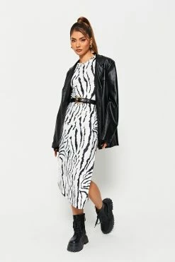 SOLADO Zebra Print Split Hem Long Sleeve Maxi Dress -Solado Sales Shop jpeg 5446d5dd 3ae4 4544 82a1 3356b0db31f8 1800x1800