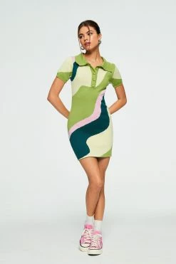 Solado Colorblock Swirl Print Short Sleeve Knitted Mini Dress -Solado Sales Shop jpeg 5c76b1ed 0d79 4ed9 9f08 7e36504ef559 1800x1800
