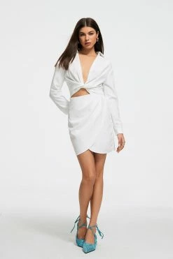 SOLADO Plunging Neck Twist Front Long Sleeve Mini Dress -Solado Sales Shop jpeg 8e99dd98 3efa 4506 90fe 468975f7fc2d 1800x1800