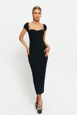 SOLADO Sweetheart Ribbed Knit Short Sleeve Bodycon Dress