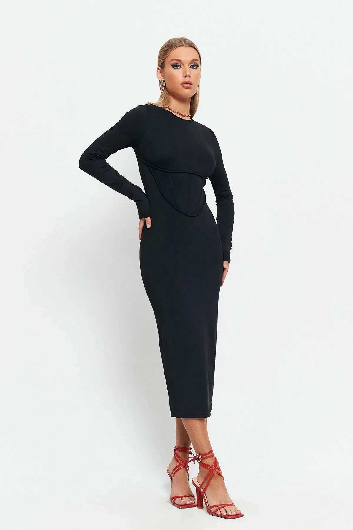 Solado Seam Detail Solid Long Sleeve Bodycon Midi Dress 2 Solado Seam Detail Solid Long Sleeve Bodycon Midi Dress - Image 2