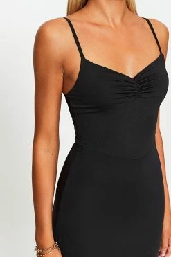 SOLADO Plunging Neck Ruched Split Hem Midi Dress -Solado Sales Shop jpeg b3c8dd3a 9a4c 4c9e acbe b65b7b0c655c 1800x1800