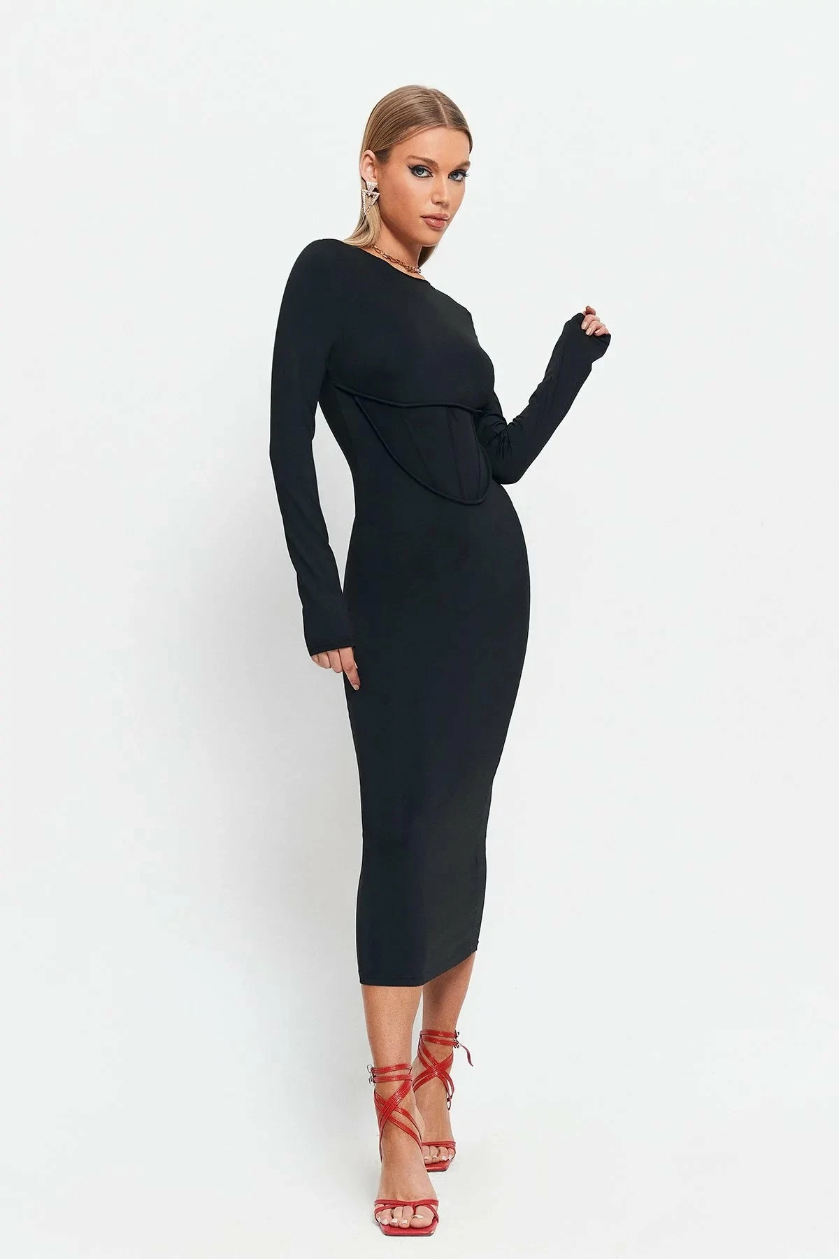 Solado Seam Detail Solid Long Sleeve Bodycon Midi Dress 4 Solado Seam Detail Solid Long Sleeve Bodycon Midi Dress - Image 4