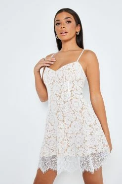 Alternative view of Solado Plunging Neck Floral Lace Splicing Mini Dress