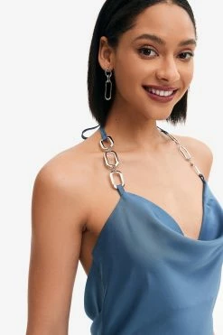 Solado Satin Halter Neck Chain Detail Mini Dress 11 Solado Satin Halter Neck Chain Detail Mini Dress -Solado Sales Shop jpeg f3e7e1cf 4e1a 4db5 b59b a4a74df1d7e0 1800x1800